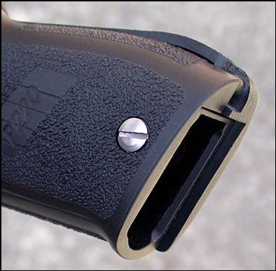 SIG-Sauer P220thinstocks 015.JPG