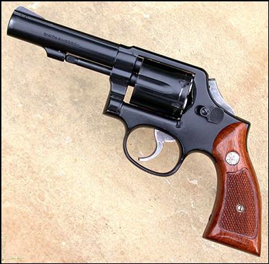 Revolver Book Model 10-6 Carry Gun 004.JPG